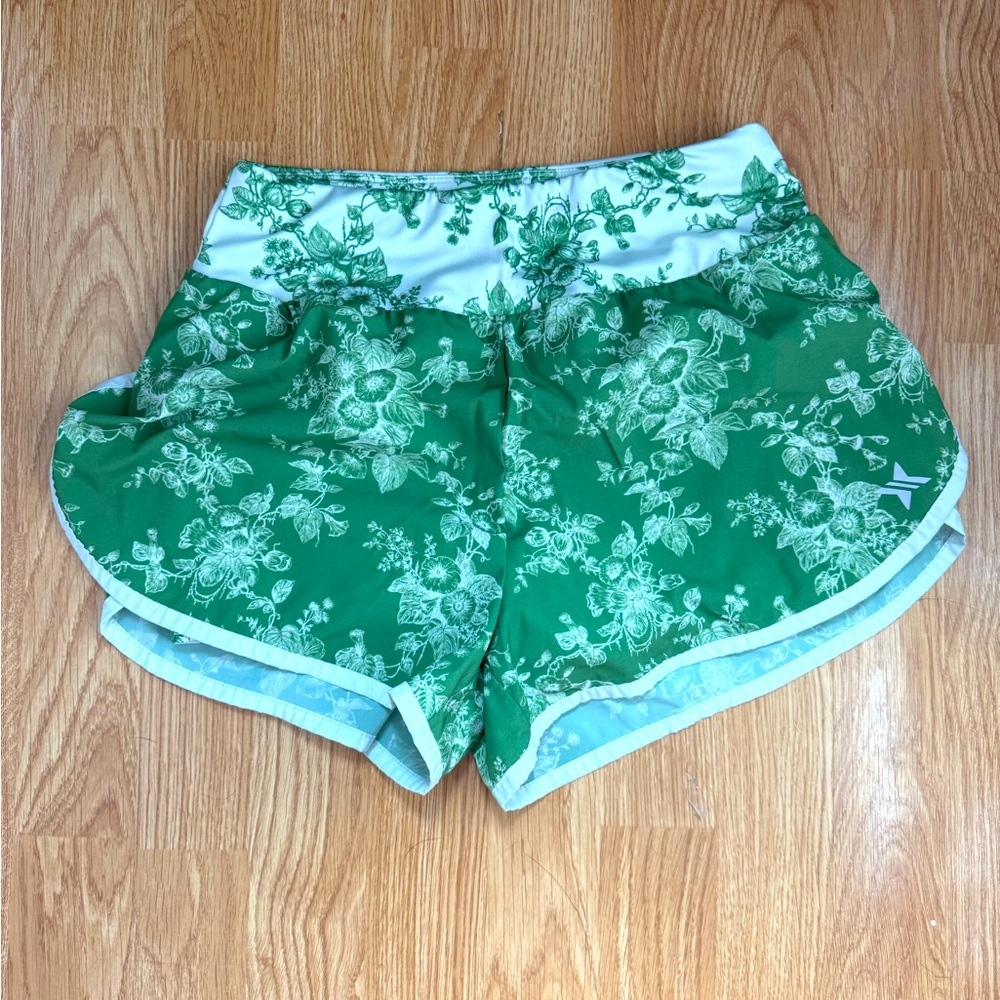 Tuckernuck Sport: Green & White Toile Shorts